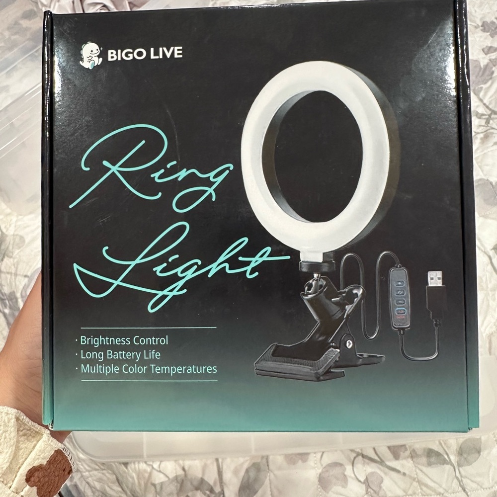 Black Ring Light with Brightness Control